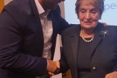 Kryetari i Rinisë së PDK takon Madeleine Albright (FOTO)