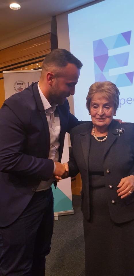 Kryetari i Rinisë së PDK takon Madeleine Albright (FOTO)