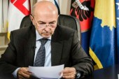 Isa Mustafa ka një kërkesë të re për Albin Kurtin