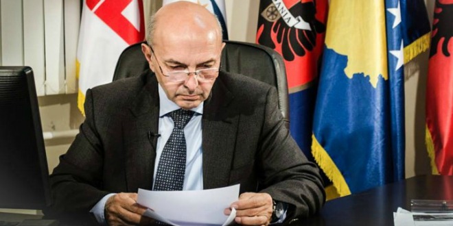 Isa Mustafa ka një kërkesë të re për Albin Kurtin