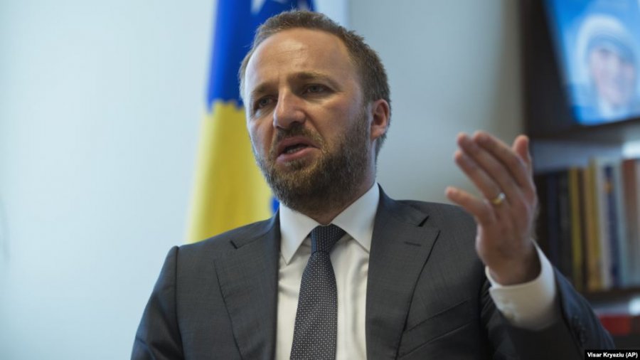 Abelard Tahiri: Avdullah Hoti është mashtrues