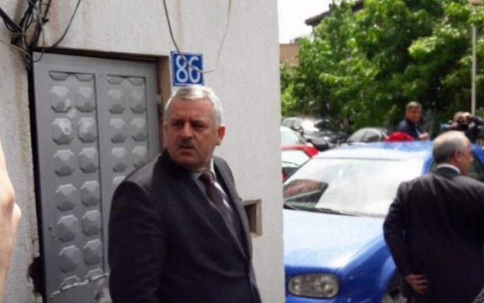 Agim Veliu: VV-ja po bën pazare