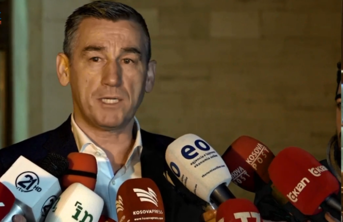 Veseli bën thirrje që të mos krijohet krizë institucionale