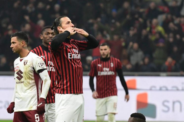 Milan kalon në gjysmëfinale të kupës, atje e pret Juventusi