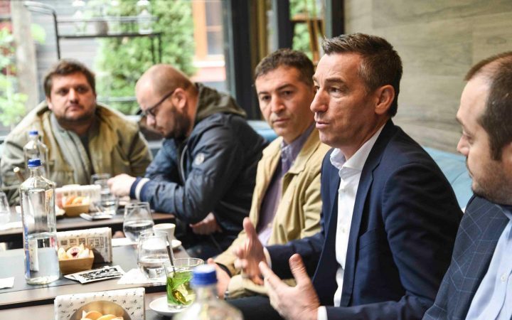 Çfarë po ndodh, Lirak Çelaj akuzon zi e ma zi partinë e tij, PDK-në