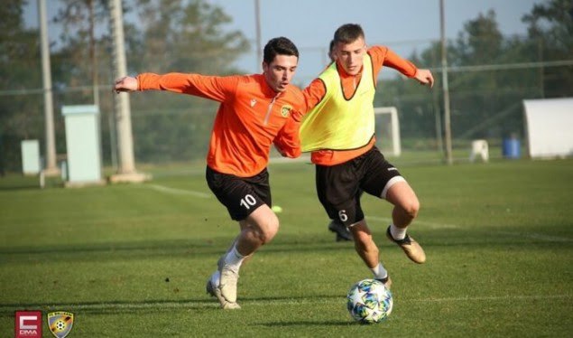 Lideri i Superligës së Kosovës mposhtet nga traktoristët iranianë