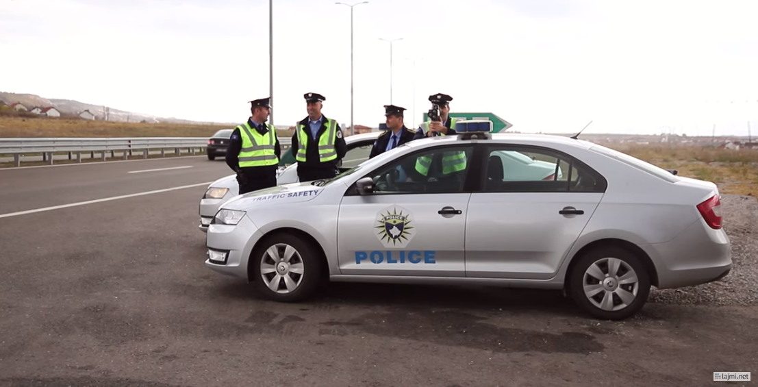 Tani kur të gjobiteni, dënimin mund të paguani në veturën e Policisë