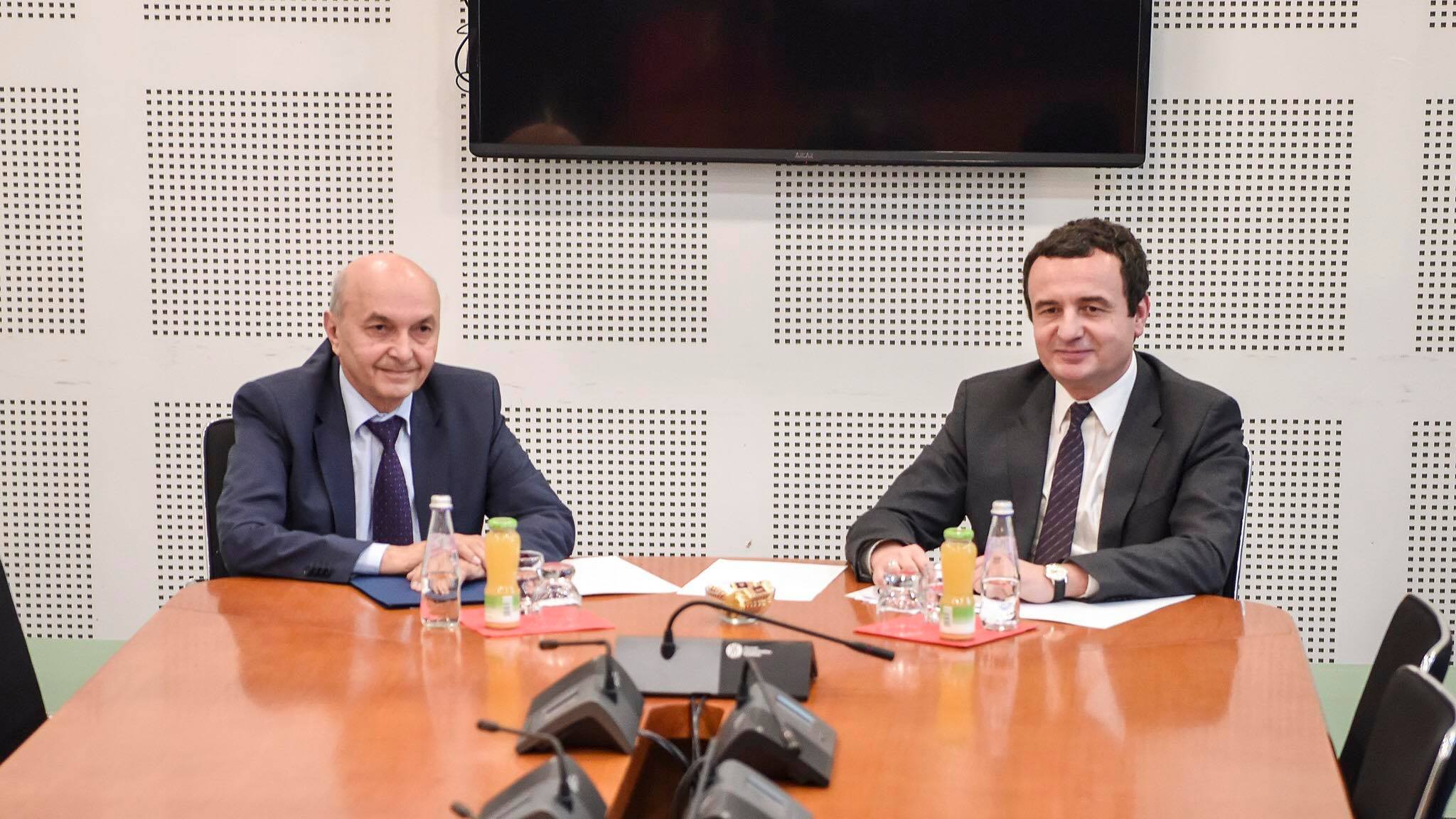 Raportohet se u arritë marrëveshja e koalicionit mes LDK-së dhe VV-së