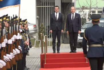Kryeministri i ri i Kosovës edhe zyrtarisht është Albin Kurti