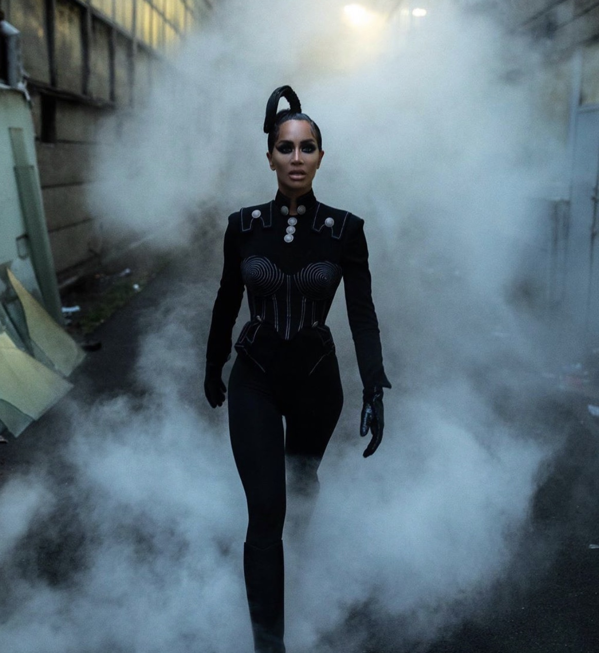 Dafina Zeqiri publikon këngën e re “Merri krejt”