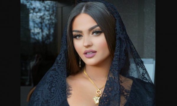 Enca Haxhia e pikëlluar, flet për herë të parë për humbjen e të atit