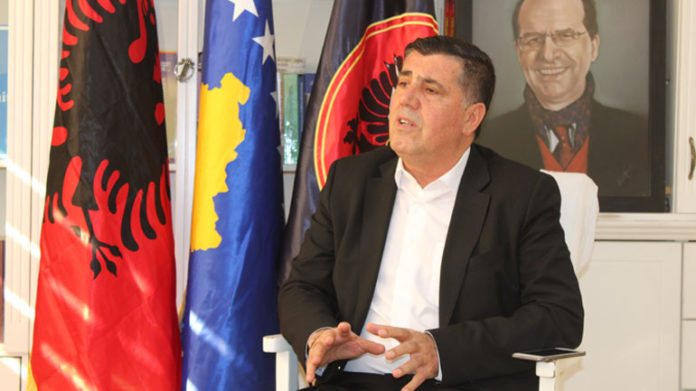 Lutfi Haziri: Ne e heqim taksën por miqt tanë nuk do të na lënë vetëm
