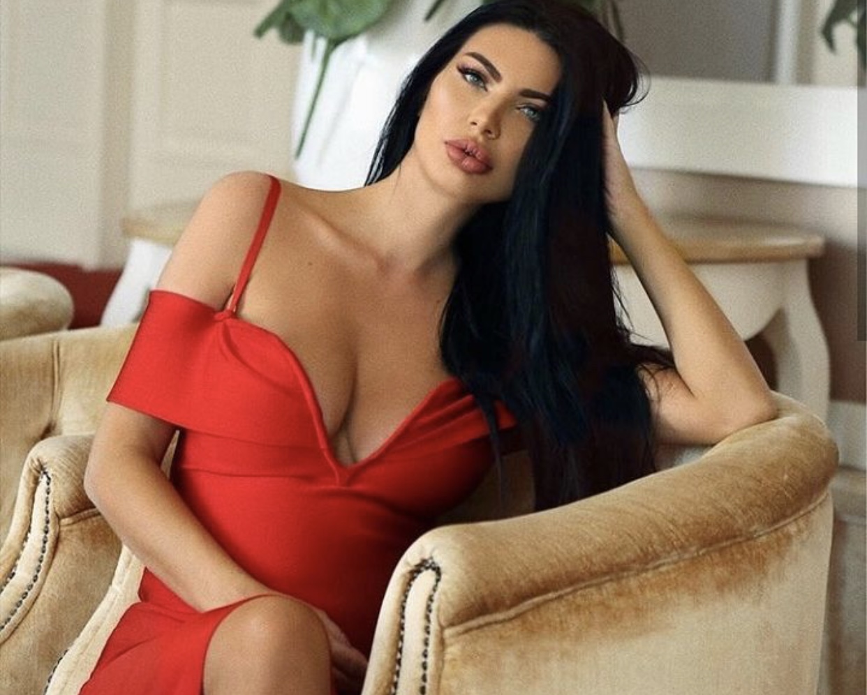 Zaimina sjell një foto atraktive duke harruar koronavirusin