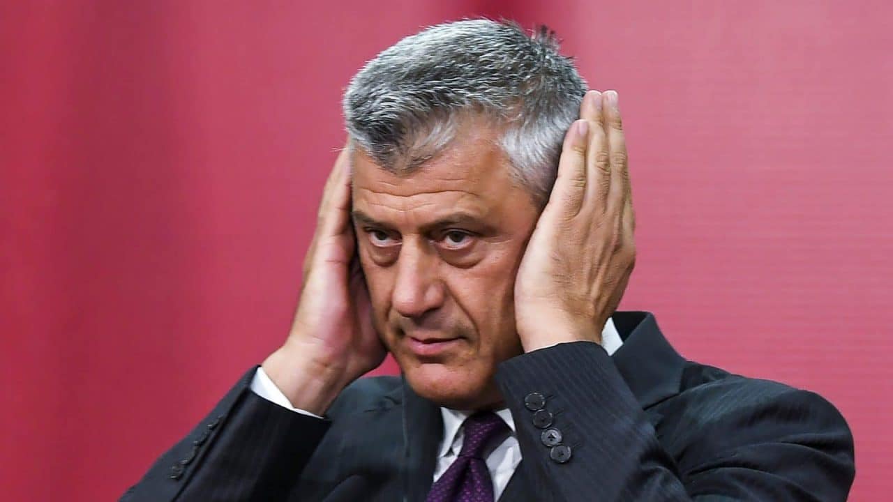 Hashim Thaçi shtrihet në QKUK, pas problemeve shëndetësore