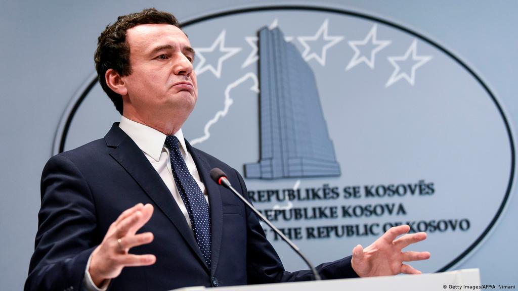 Kurti bisedë telefonike me Macronin, e falënderon për mos përkrahjen e mocionit