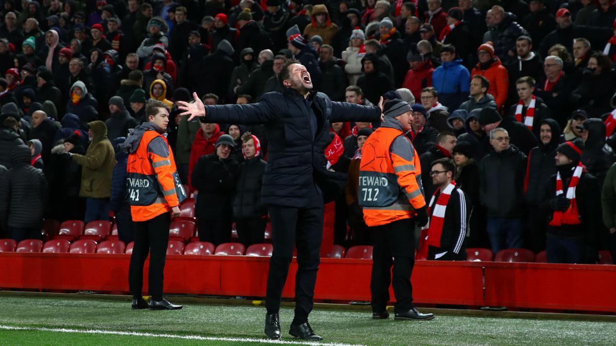Futbollistët e Atletico Madrid dhe trajneri Simeone paguajnë rrogat e punëtorëve të klubit