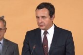 Kryeministri Kurti dhe ministri Bislimi mbajnë konferencë të përbashkët për media