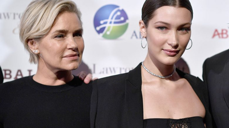 Bella dhe Yolanda Hadid kalojnë kohë së bashku në fermën e tyre në Pensilvani
