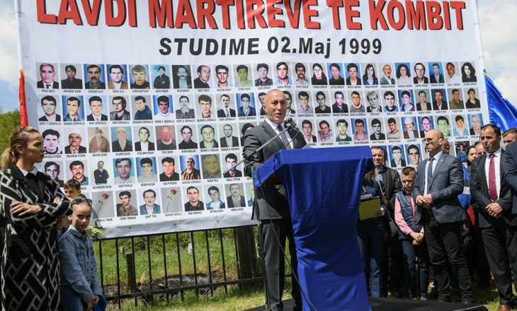 Haradinaj: Gjaku i martirëve na obligon të kërkojmë drejtësi për gjenocidin serb