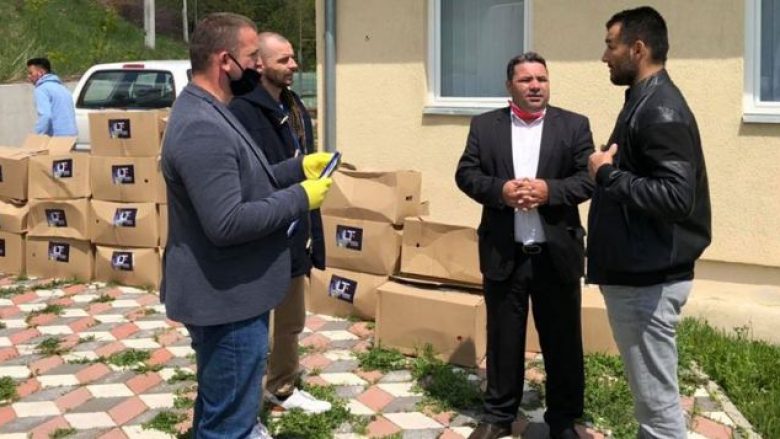 Labi shkel për herë të parë në veri të Mitrovicës, ndihmon familjet në nevojë