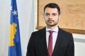 Reagon zëdhënësi i Qeverisë: Kurti ka vetëm 18 këshilltarë dhe 5 zyrtarë