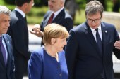 Merkel porositë Thaçin dhe Vuçiqin të përgatiten sivjet për një marrëveshje të rëndë Kosovë-Serbi