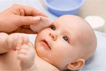 Këshilla si nënat e reja të kujdesen për të porsalindurit