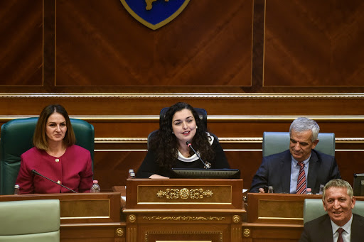 Mësohet se a do ta udhëheqë Vjosa Osmani sencën