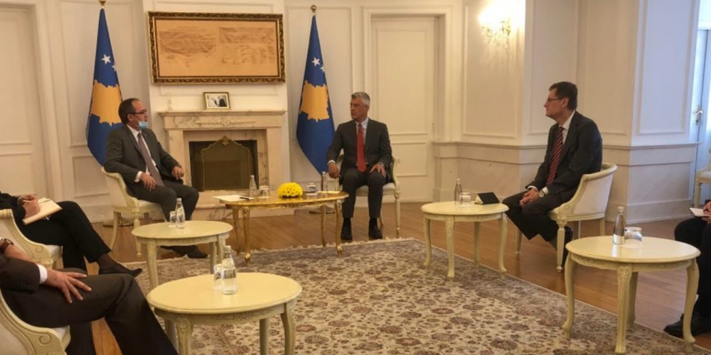 Thaçi e Hoti takohen për herë të parë me dyer të mbyllura