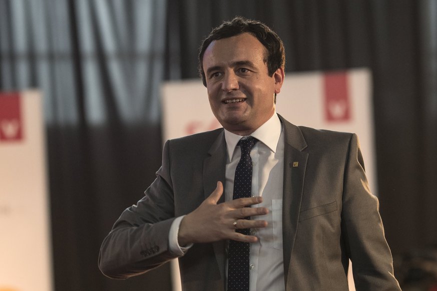 Albin Kurti thirrje diasporës të aplikojnë në bordet e ndërmarrjeve publike të cilët i shkarkoj