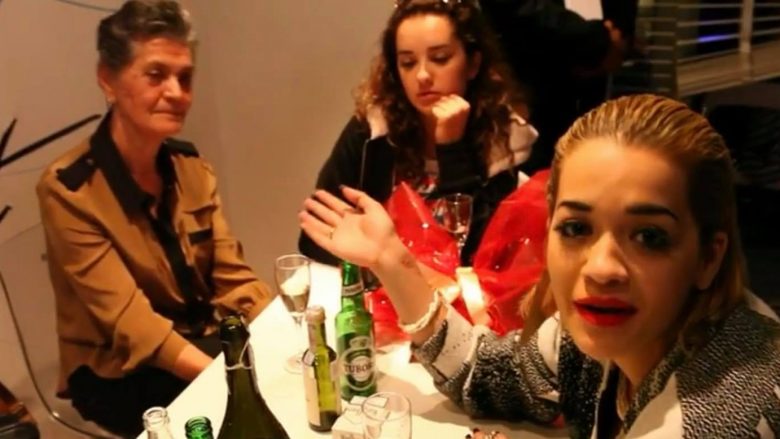 Ndërron jetë gjyshja e Rita Orës
