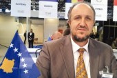 Në mes të pandemisë, biznesmeni kosovar ua jep punëtorëve pagën e 13-të