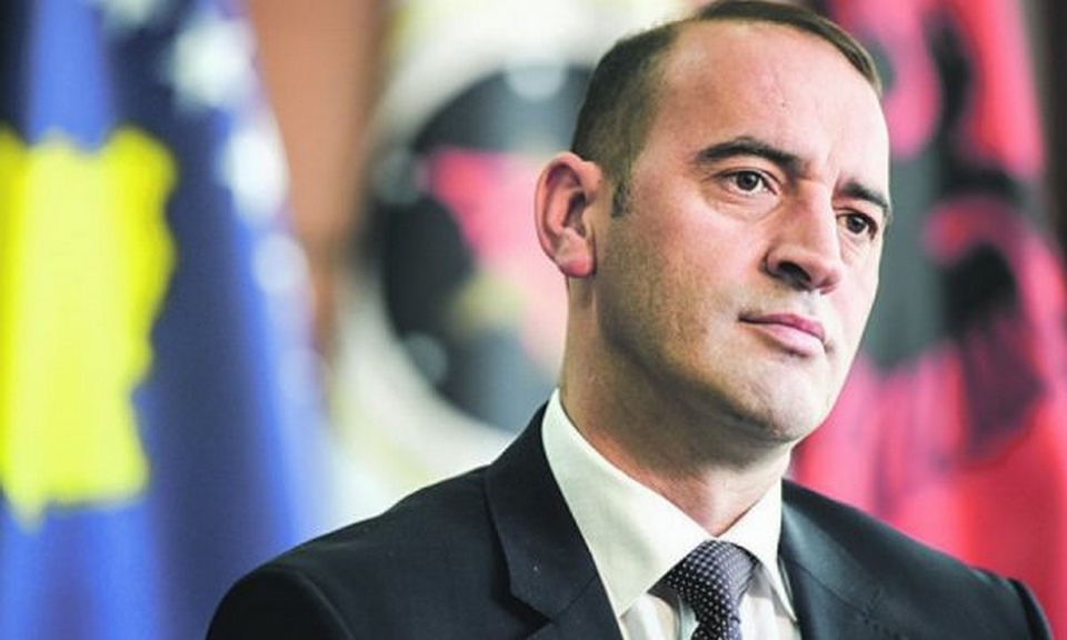 Haradinaj: Zyrtarë të qeverisë Kurti janë takuar fshehtas me zyrtarë serbë, le ta pyesin AKI-në iu tregon