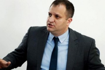 Ahmeti propozon pesë masa për situatën aktuale me COVID-19 në Kosovë