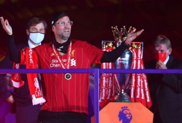 Klopp flet për ndjenjën e ngritjes së trofeut: Absolutisht e veçantë, e shkëlqyeshme