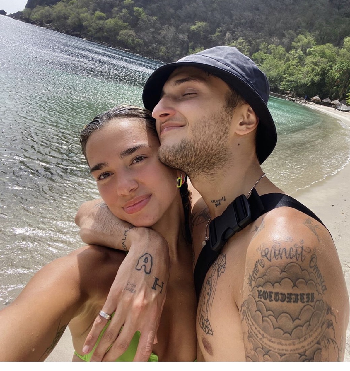 Pushime romantike nga Dua Lipa dhe i dashuri në Ishuj