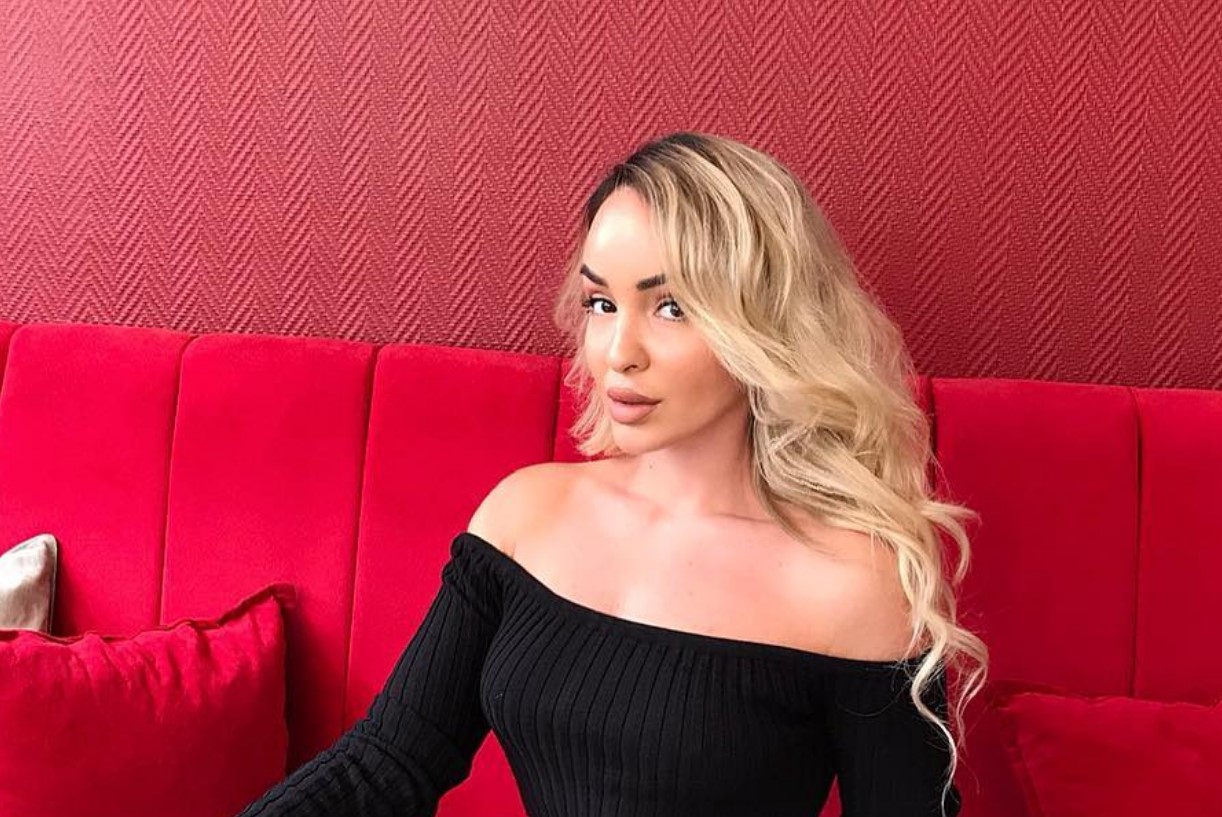 Adelina Berisha në zi, humb personin e afërt