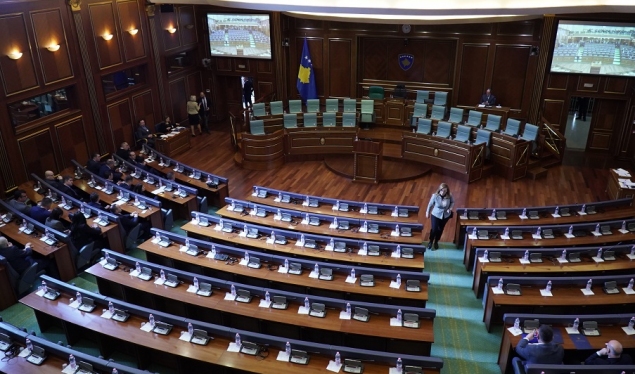 Përfundon seanca e Kuvendit, përplasje dhe polemika të ashpra rreth dialogut Kosovë – Serbi