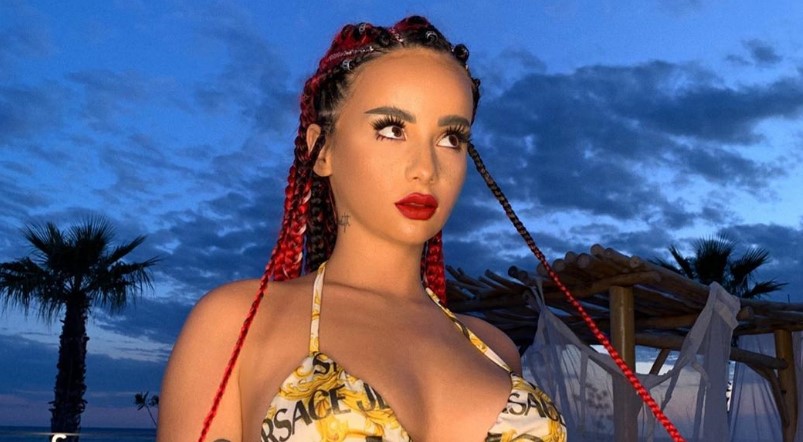 Rina Balaj ka ironizuar me femrat që po bëjnë ndërhyrje kirurgjike