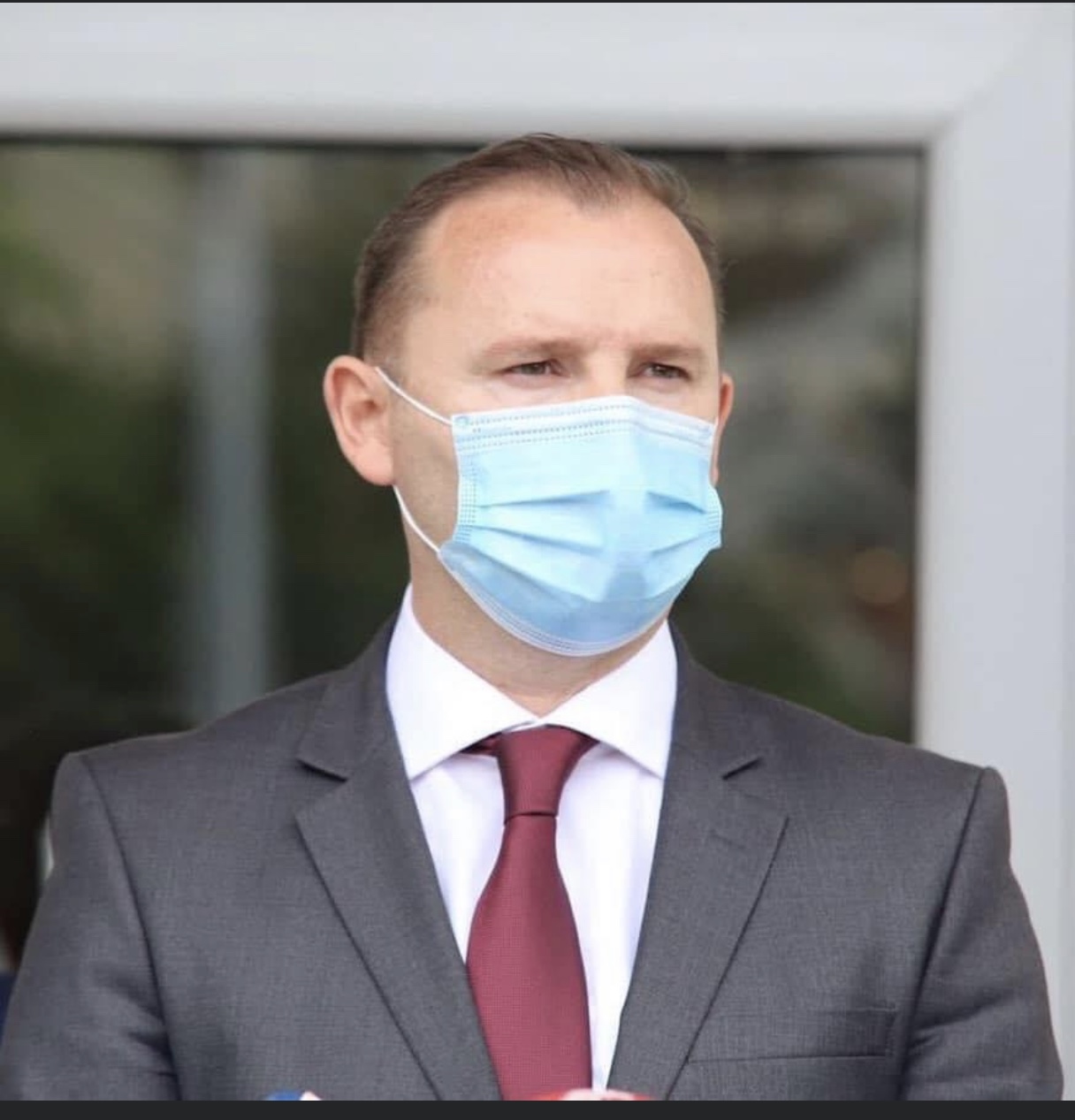 Zemaj: Nga shtatori i gjithë personeli do ta ketë shtesën në vlerë 300 euro