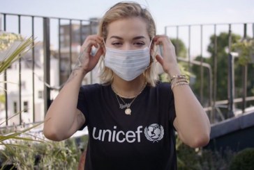 Rita Ora me mesazh për Kosovën, bën thirrje që të mbrohen fëmijët nga virusi COVID-19
