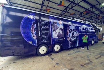 Mozzik sot nis turneun e promovimit të albumit