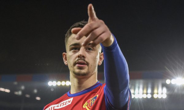 Edon Zhagrova refuzon ofertën e klubit francez