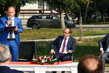 Kryeministrit Hoti i kërkohet rritja e pagave për mjekët