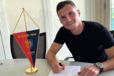 Taulant Xhaka nënshkruan kontratë të re me Baselin