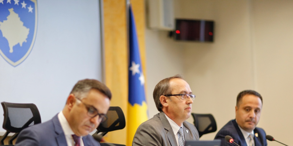 Me deputetin e arrestur sot qeverisë i mungon një votë