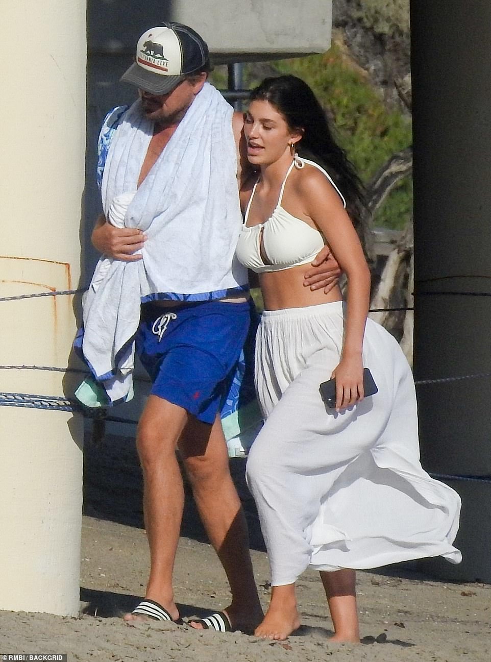 Leonardo Dicaprio prezanton të dashurën e re 23 vjeçare