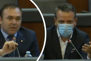 Arben Gashi-Rexhep Selimit: T’i këndon mirë me çifteli, po kufijtë janë të përcaktuar me kushtetutë