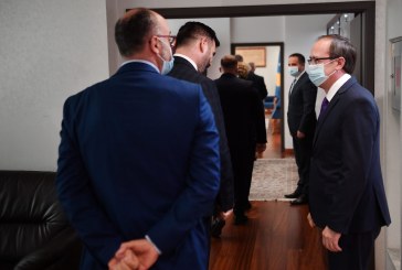 Kryeministri Hoti priti në takim përfaqësuesit politikë të Luginës së Preshevës