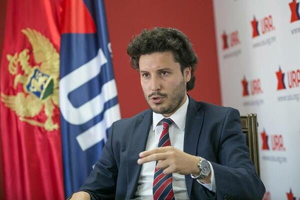 Një “kingmaker”, kush është shqiptari që ka në dorë qeverinë e Gjukanoviçit